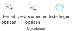 Knoppen Outlook Add-in in het tabblad Mysolution van een e-mailbericht